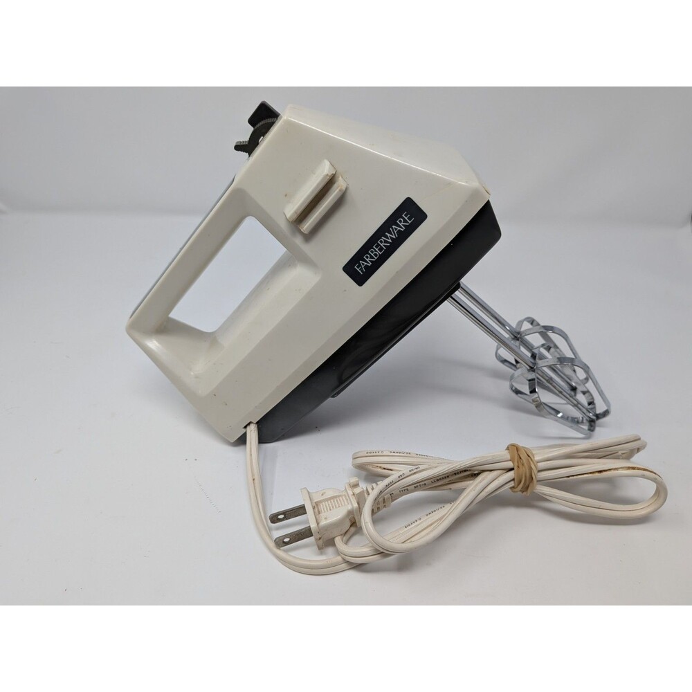 Vintage Farberware D2770 5 Speed Electric Hand Mixer Retro Kitchen White Works